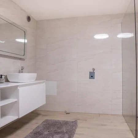 Street Hideaway Apartment